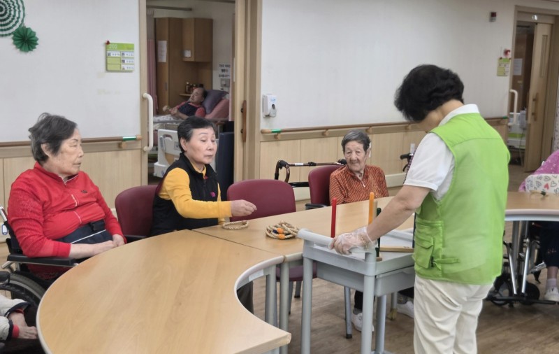 도봉실버센터 9월3일 생활운동 프로그램입니다.(전층) 사진 15