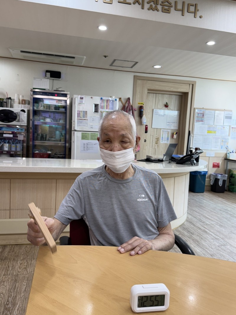 도봉실버센터 9월14일 악기테라피 프로그램입니다.(전층) 사진 2