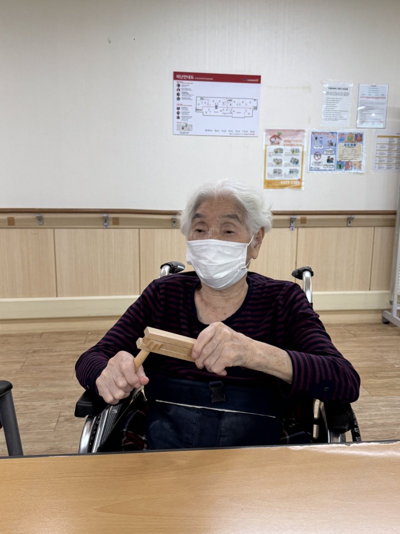 도봉실버센터 9월14일 악기테라피 프로그램입니다.(전층) 사진 11