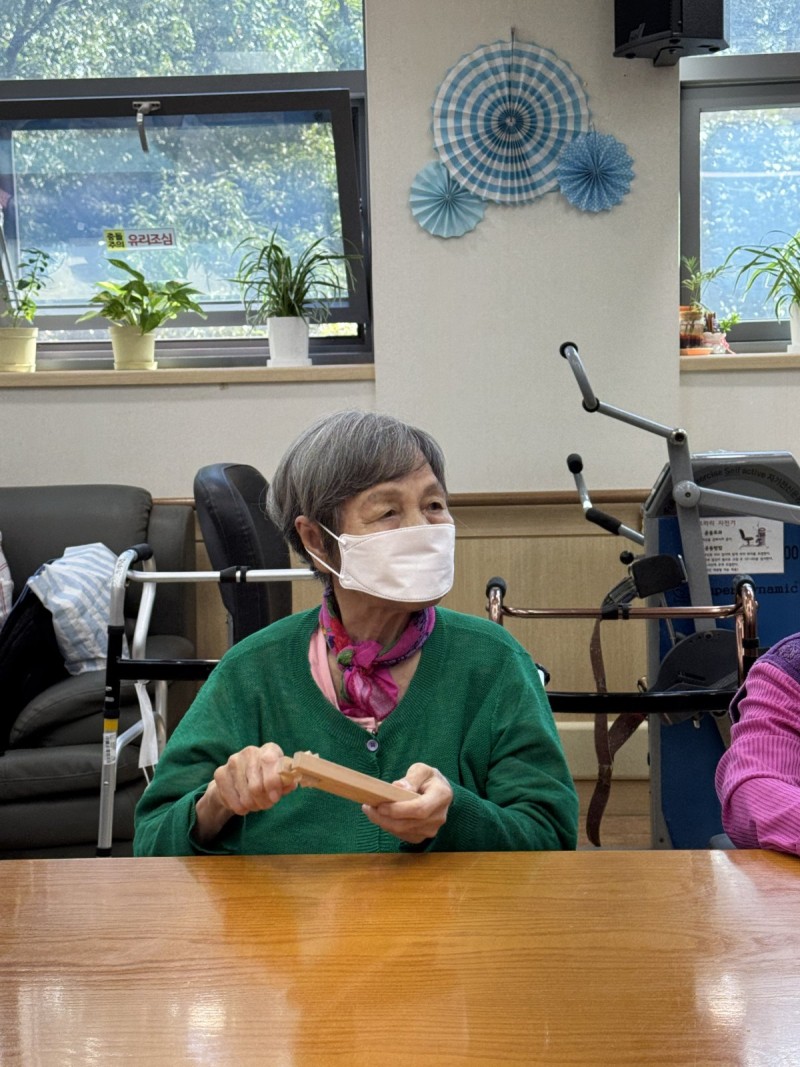 도봉실버센터 9월14일 악기테라피 프로그램입니다.(전층) 사진 15