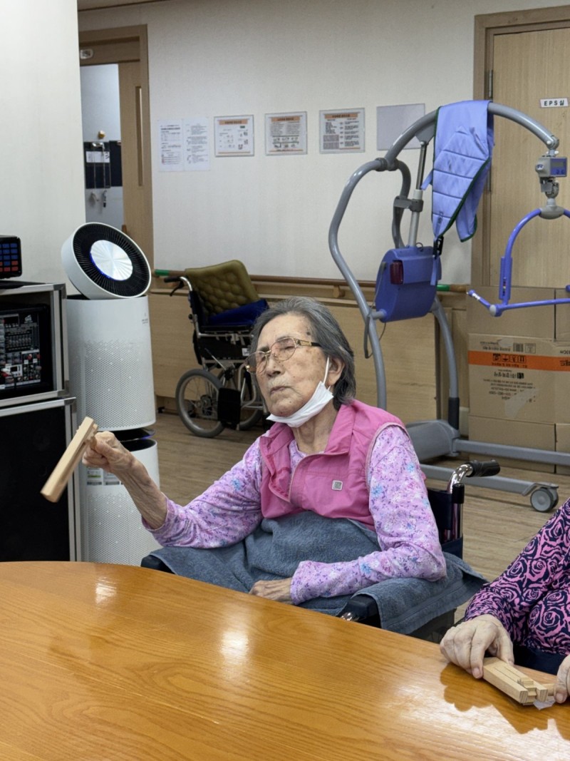도봉실버센터 9월14일 악기테라피 프로그램입니다.(전층) 사진 20