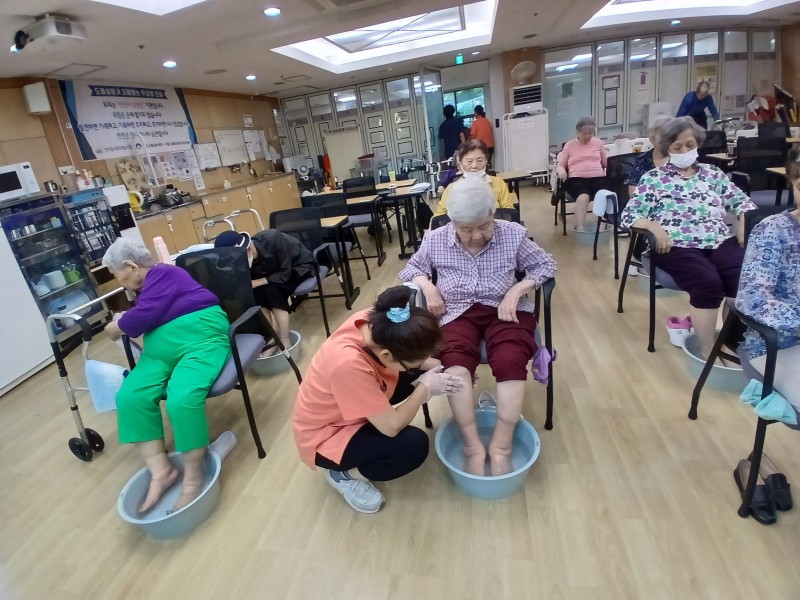 도봉실버센터 2026년 8월 족욕 사진 2
