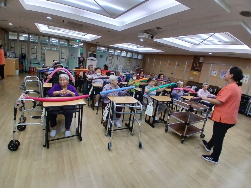 도봉실버센터 2026년 8월 신체프로그램 사진 7