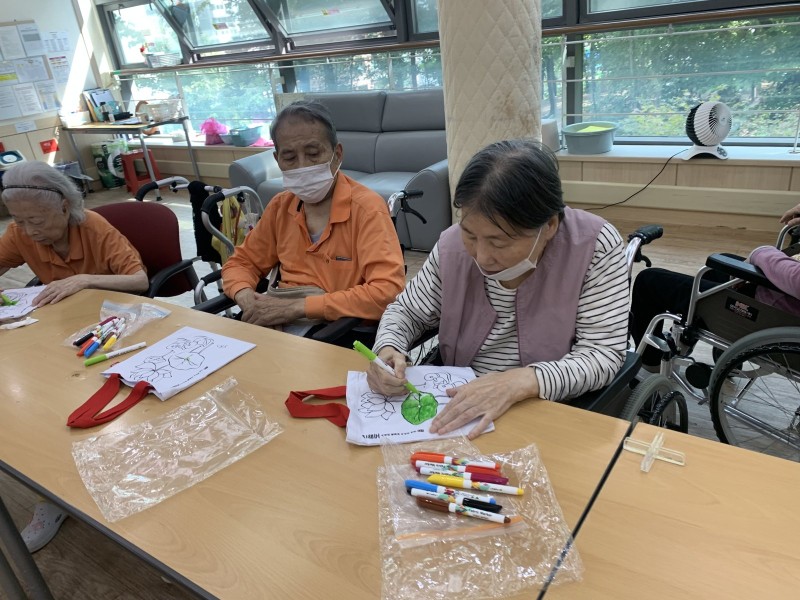 도봉실버센터 9월26일 원예활동 프로그램입니다.(3층) 사진 2