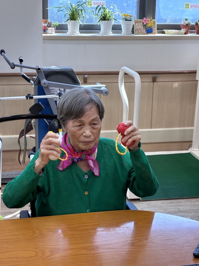 도봉실버센터 9월28일 악기테라피 프로그램입니다.(전층) 사진 8