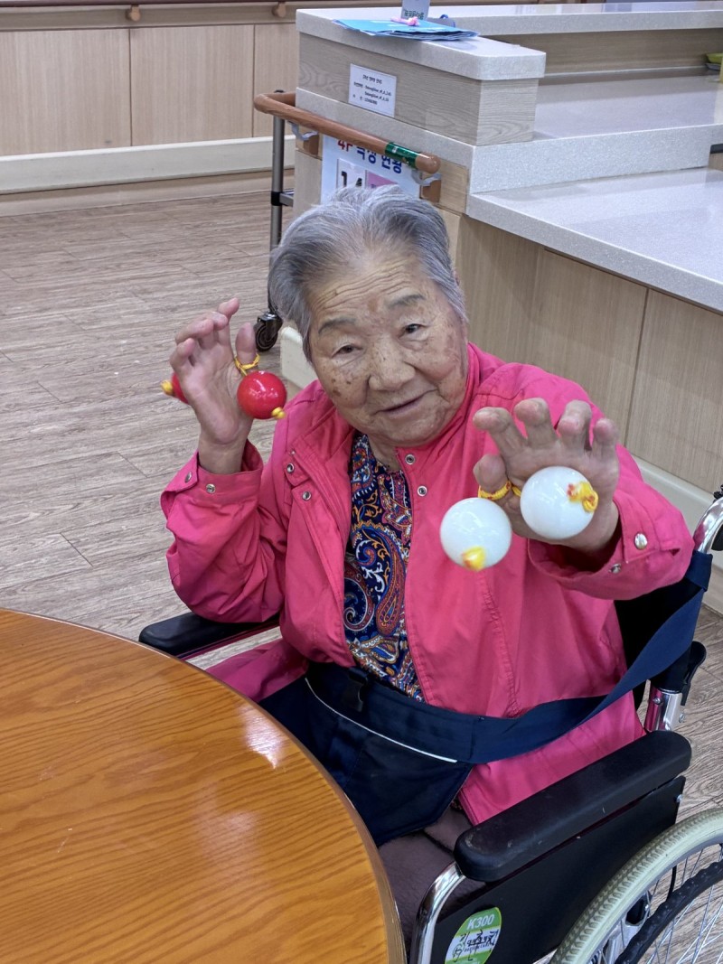 도봉실버센터 9월28일 악기테라피 프로그램입니다.(전층) 사진 12