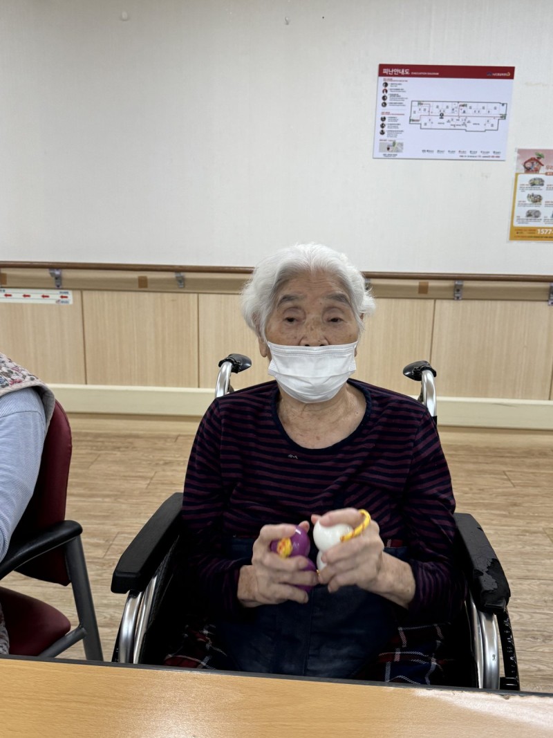 도봉실버센터 9월28일 악기테라피 프로그램입니다.(전층) 사진 17