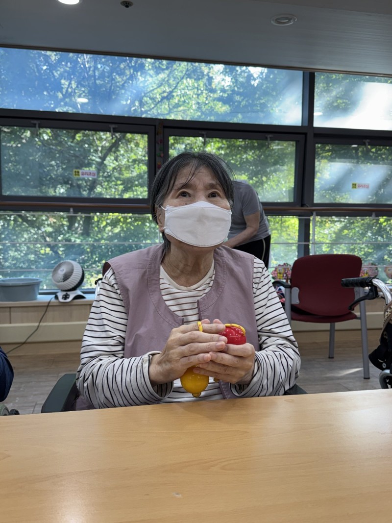 도봉실버센터 9월28일 악기테라피 프로그램입니다.(전층) 사진 23