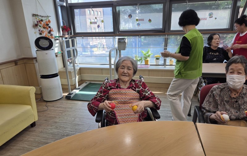 도봉실버센터 9월28일 악기테라피 프로그램입니다.(전층) 사진 28