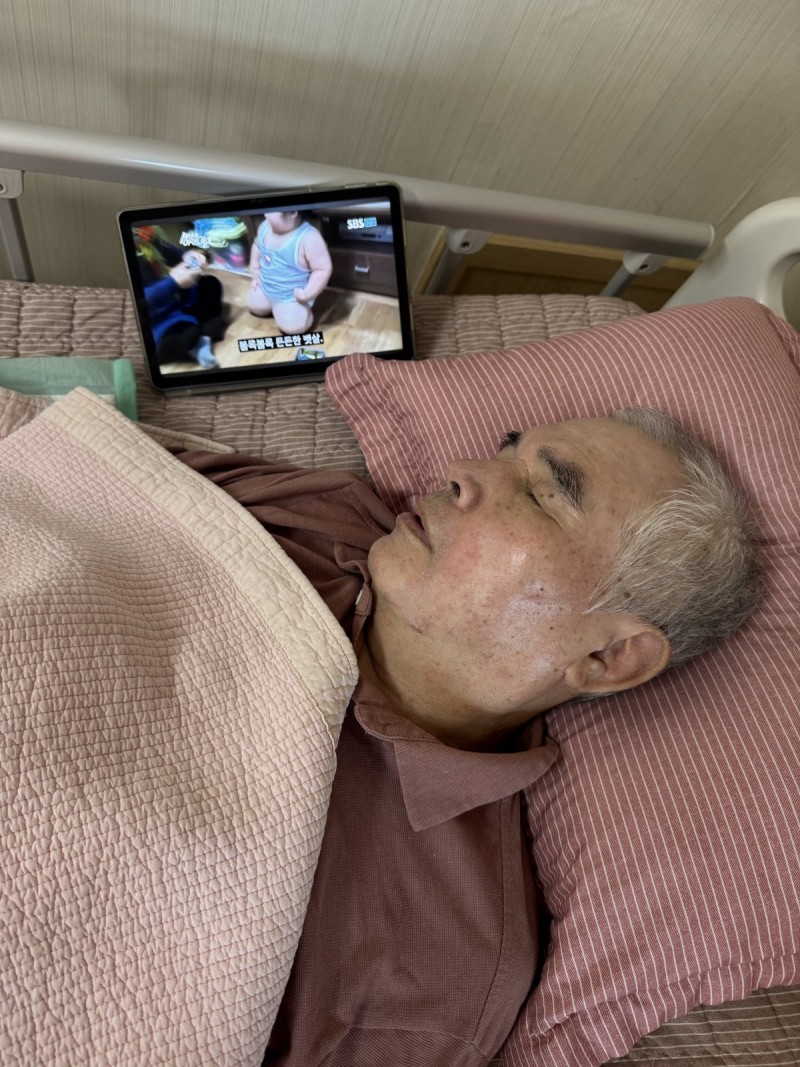 도봉실버센터 9월8일 영상 감상 프로그램입니다.(전층:25개월 34kg 슈퍼 베이비) 사진 3