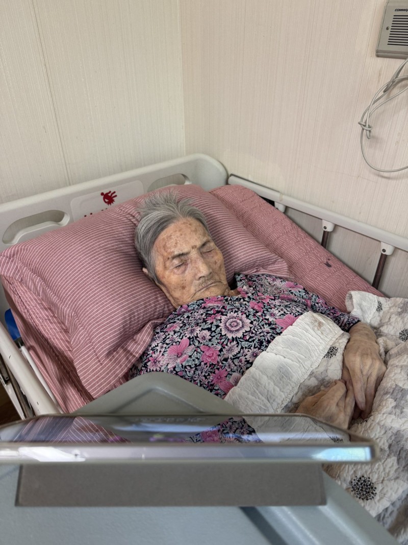 도봉실버센터 9월8일 영상 감상 프로그램입니다.(전층:25개월 34kg 슈퍼 베이비) 사진 5