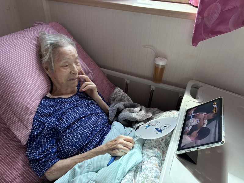 도봉실버센터 9월8일 영상 감상 프로그램입니다.(전층:25개월 34kg 슈퍼 베이비) 사진 14