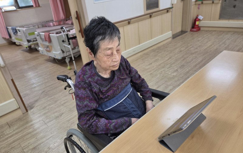 도봉실버센터 9월8일 영상 감상 프로그램입니다.(전층:25개월 34kg 슈퍼 베이비) 사진 23