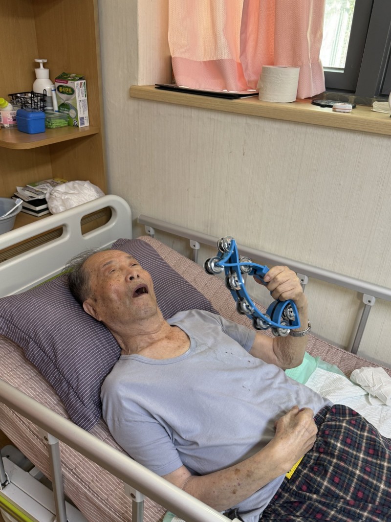 도봉실버센터 9월21일 악기테라피 프로그램입니다.(전층) 사진 23