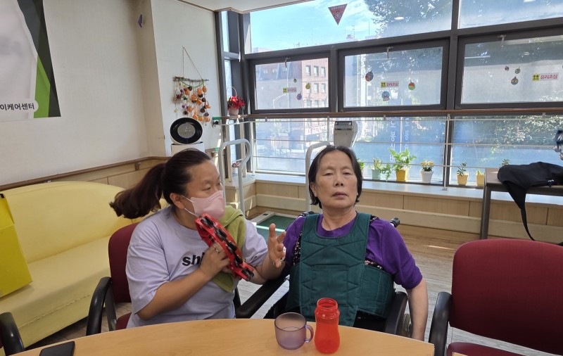 도봉실버센터 9월21일 악기테라피 프로그램입니다.(전층) 사진 30