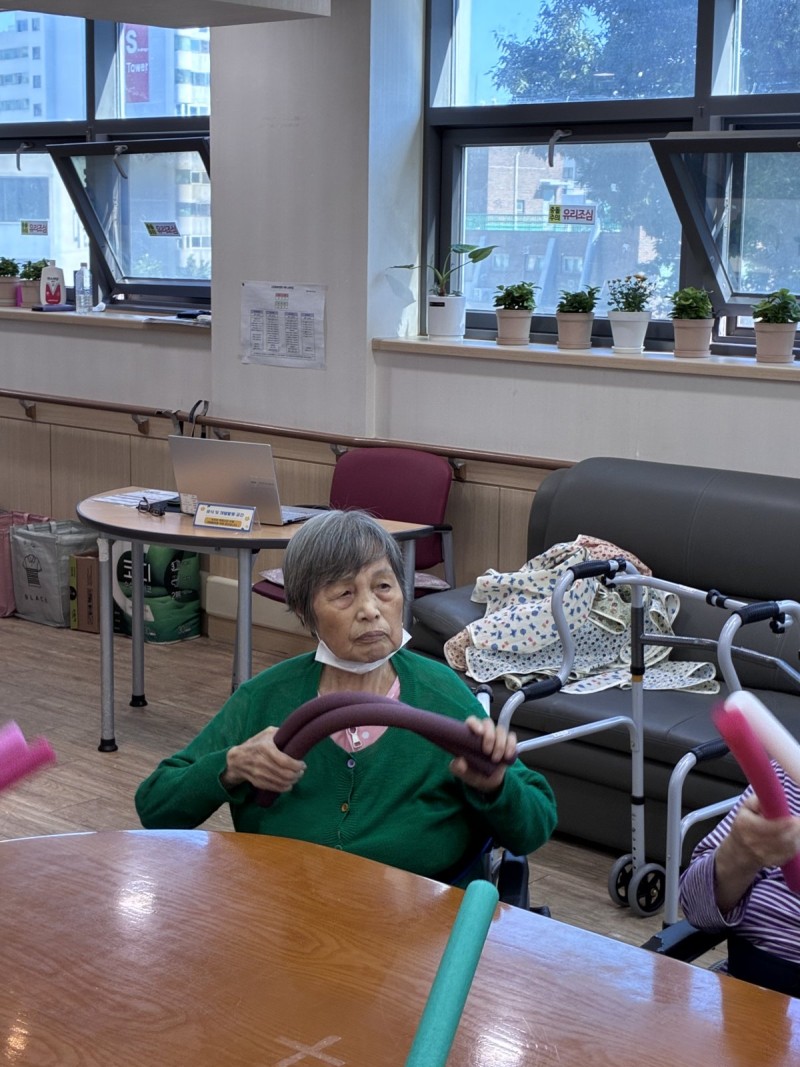도봉실버센터 9월16일 인지교구 프로그램입니다.(전층) 사진 8