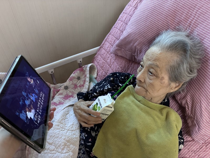 도봉실버센터 9월9일 음악 감상 프로그램입니다.(전층:천상계 꺾기 여신이 부르는 정통 트롯) 사진 6