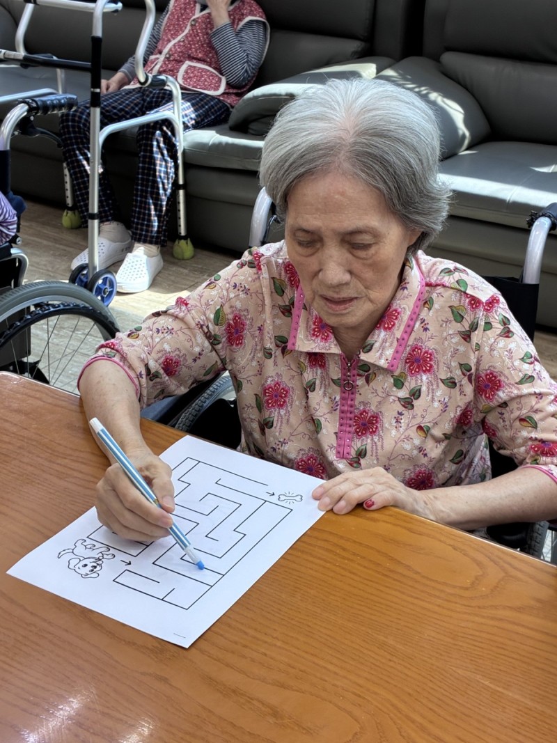 도봉실버센터 9월29일 두뇌자극활동 프로그램입니다.(2,4층) 사진 2