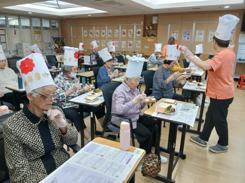 도봉실버센터 2026년 9월 요리교실 사진 10