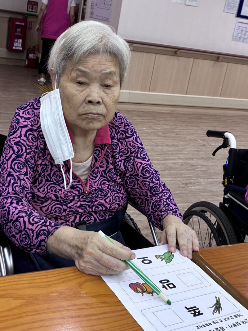 도봉실버센터 9월30일 두뇌자극활동 프로그램입니다.(전층) 사진 3