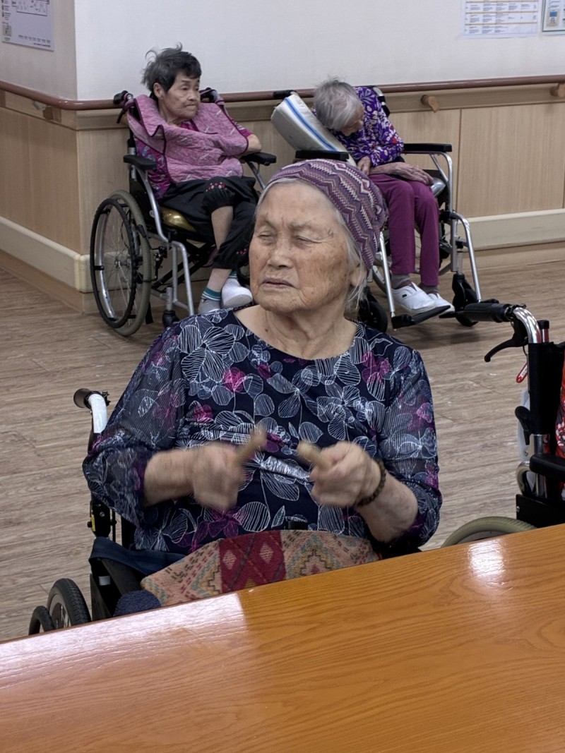 도봉실버센터 9월7일 악기테라피 프로그램입니다.(전층) 사진 5