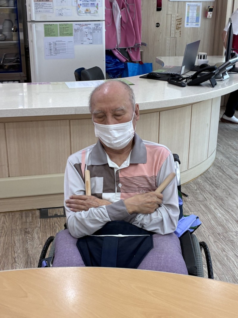 도봉실버센터 9월7일 악기테라피 프로그램입니다.(전층) 사진 19