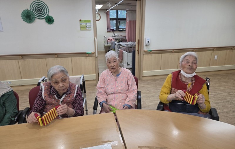 도봉실버센터 10월12일일 악기테라피 프로그램입니다.(전층) 사진 6