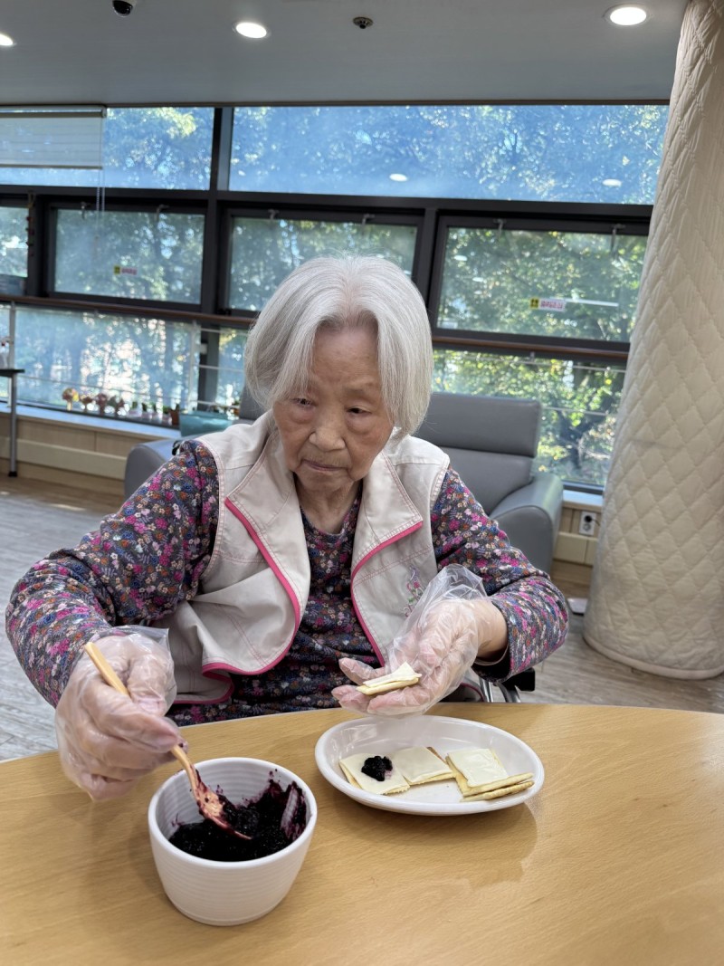 도봉실버센터 10월23일 요리교실 프로그램입니다.(전층) 사진 9