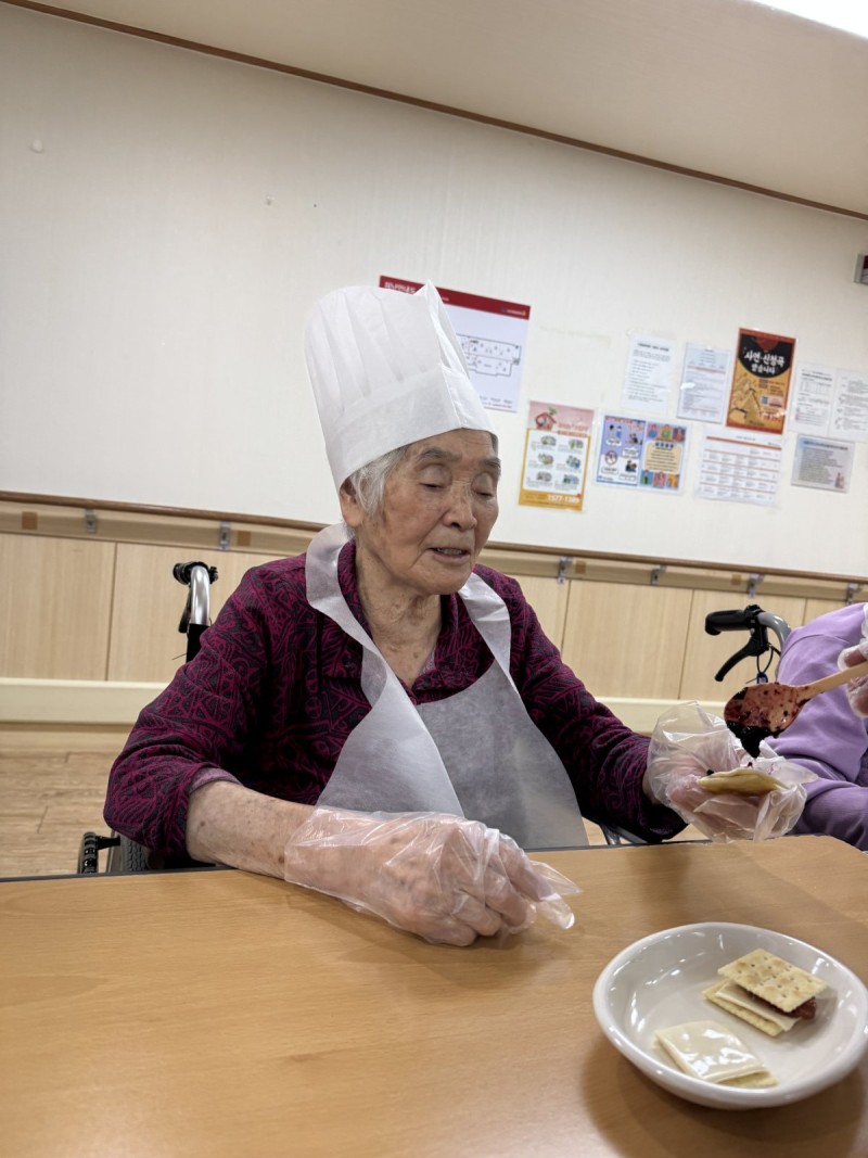 도봉실버센터 10월23일 요리교실 프로그램입니다.(전층) 사진 10