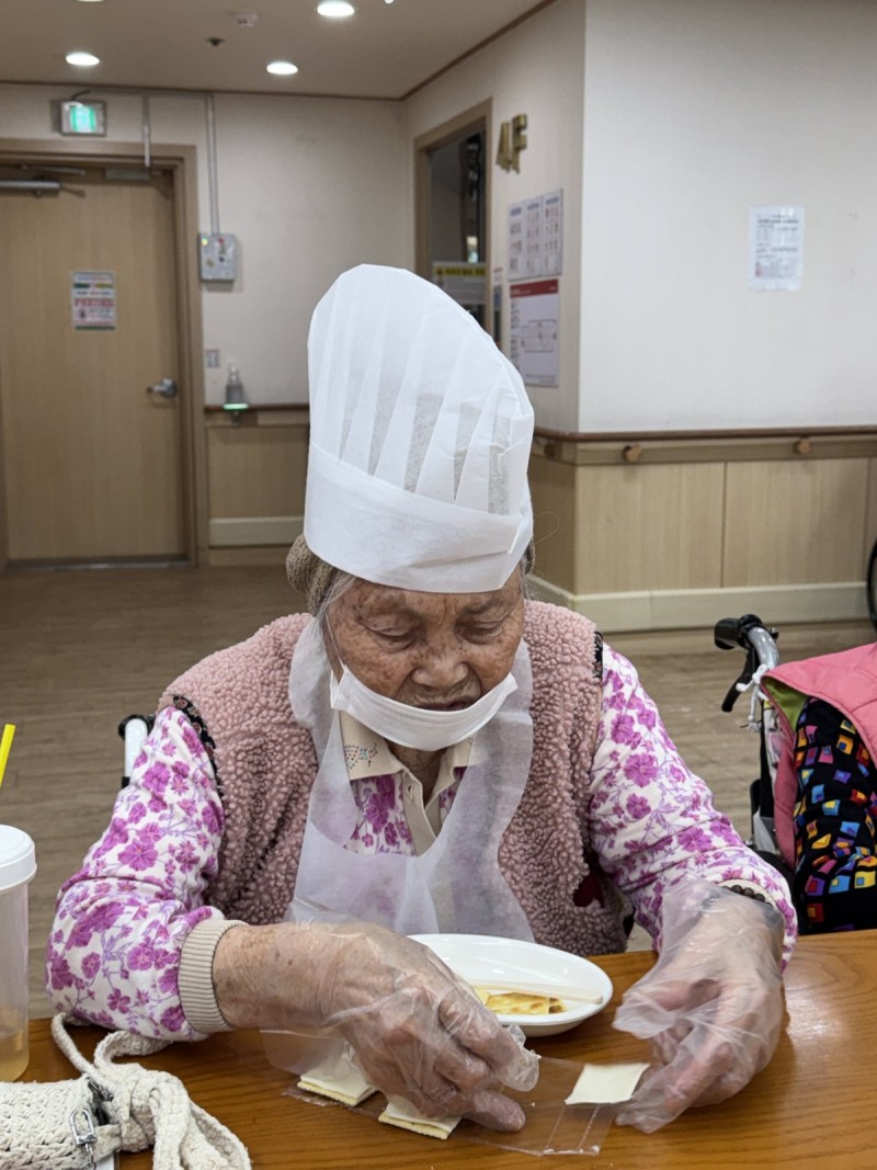 도봉실버센터 10월23일 요리교실 프로그램입니다.(전층) 사진 15