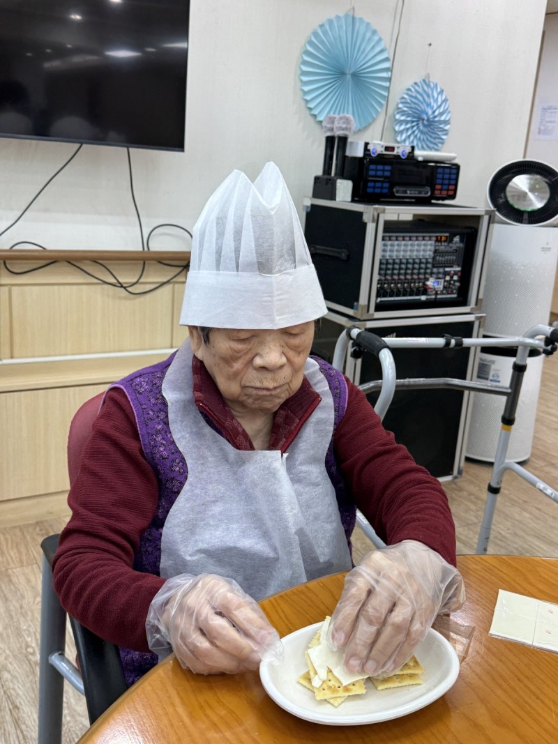 도봉실버센터 10월23일 요리교실 프로그램입니다.(전층) 사진 16