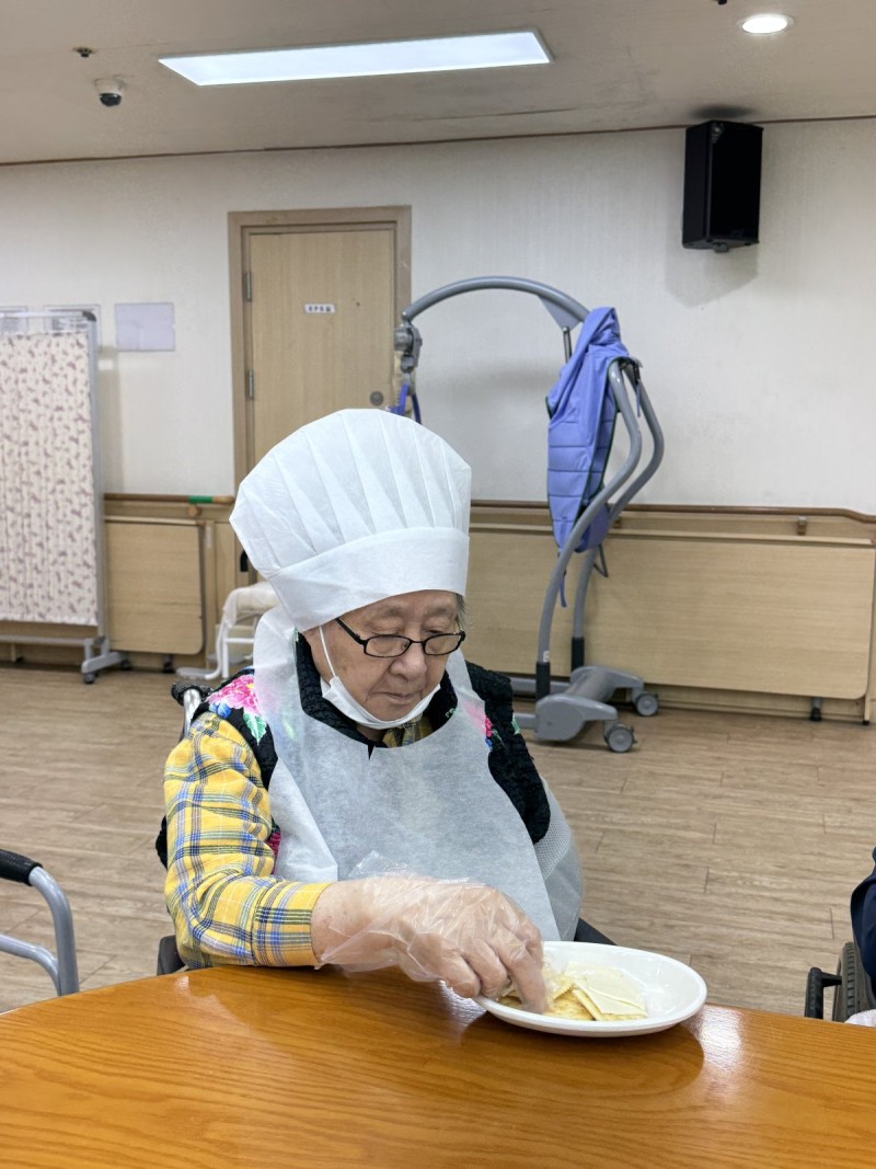 도봉실버센터 10월23일 요리교실 프로그램입니다.(전층) 사진 17