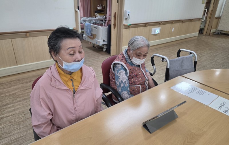 도봉실버센터 10월5일 영상 감상 프로그램입니다.(전층:인기동화 연속보기) 사진 18