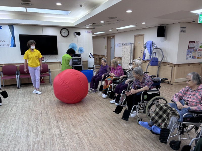 도봉실버센터 10월1일 생활운동 프로그램입니다.(전층) 사진 18
