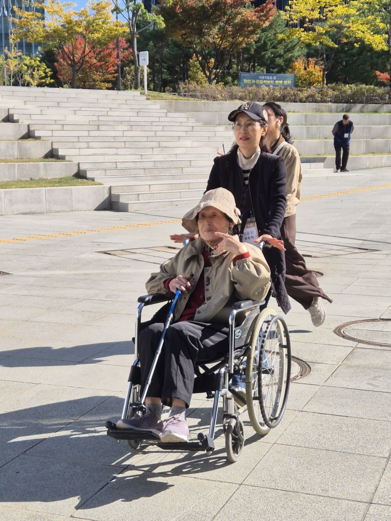 도봉실버센터 2026년 가을 나들이(in 서울식물원) 사진 57