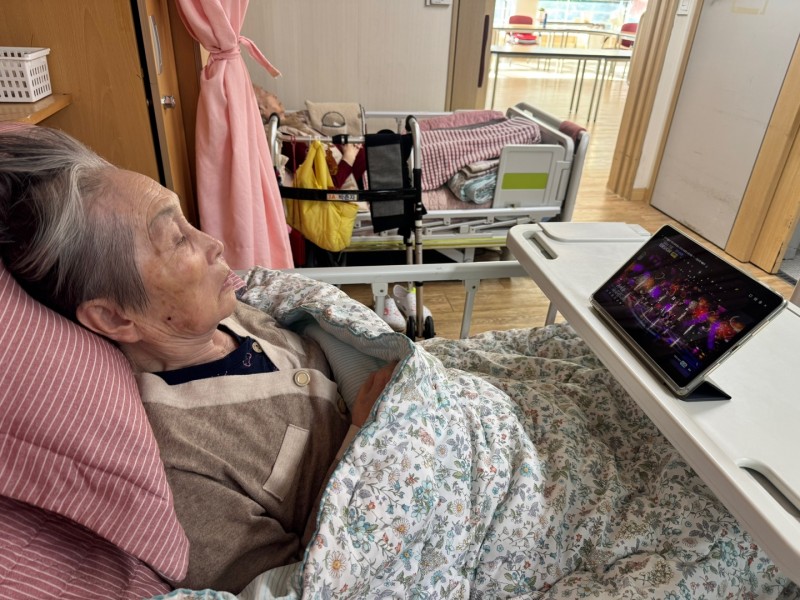 도봉실버센터 10월28일 음악 감상 프로그램입니다.(전층:한가위에 가족과 함께 듣는 신나는 트로트 노래 모음) 사진 23