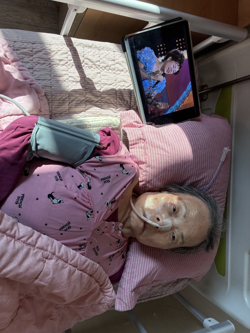 도봉실버센터 10월21일 음악 감상 프로그램입니다.(전층:무대를 압도하는 가수들이 모였다) 사진 19