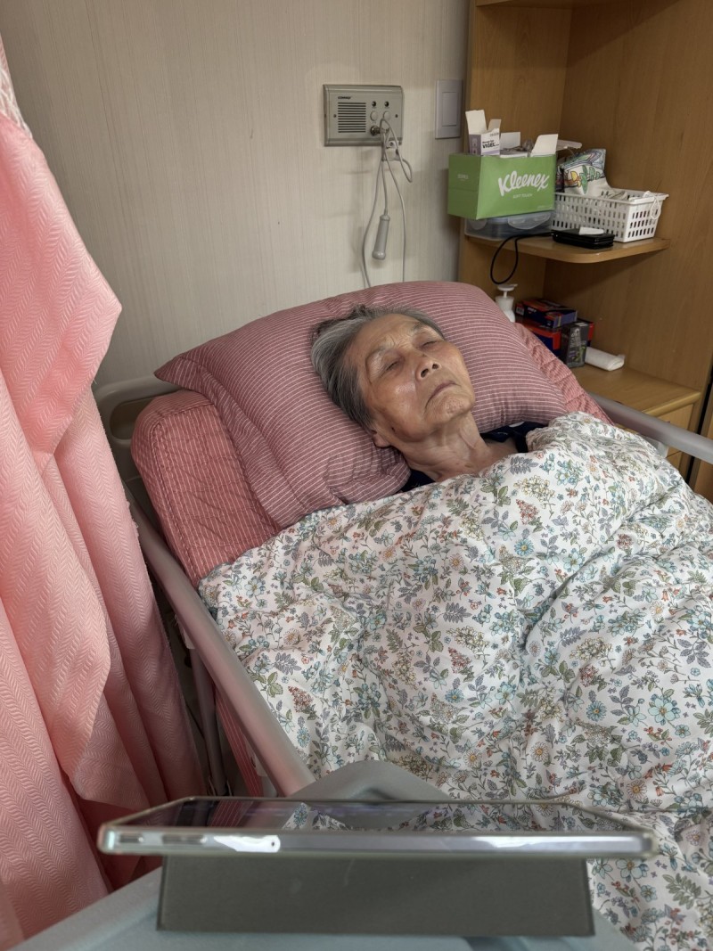 도봉실버센터 10월21일 음악 감상 프로그램입니다.(전층:무대를 압도하는 가수들이 모였다) 사진 29