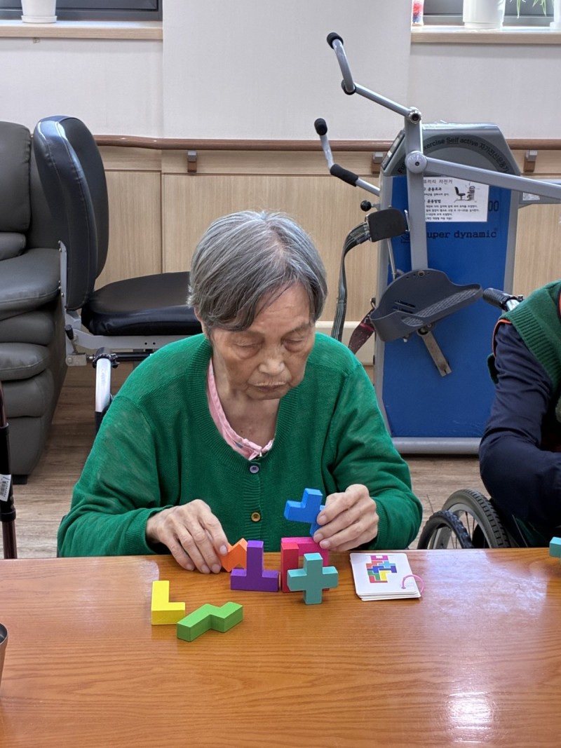 도봉실버센터 10월22일 인지교구 프로그램입니다.(전층) 사진 25
