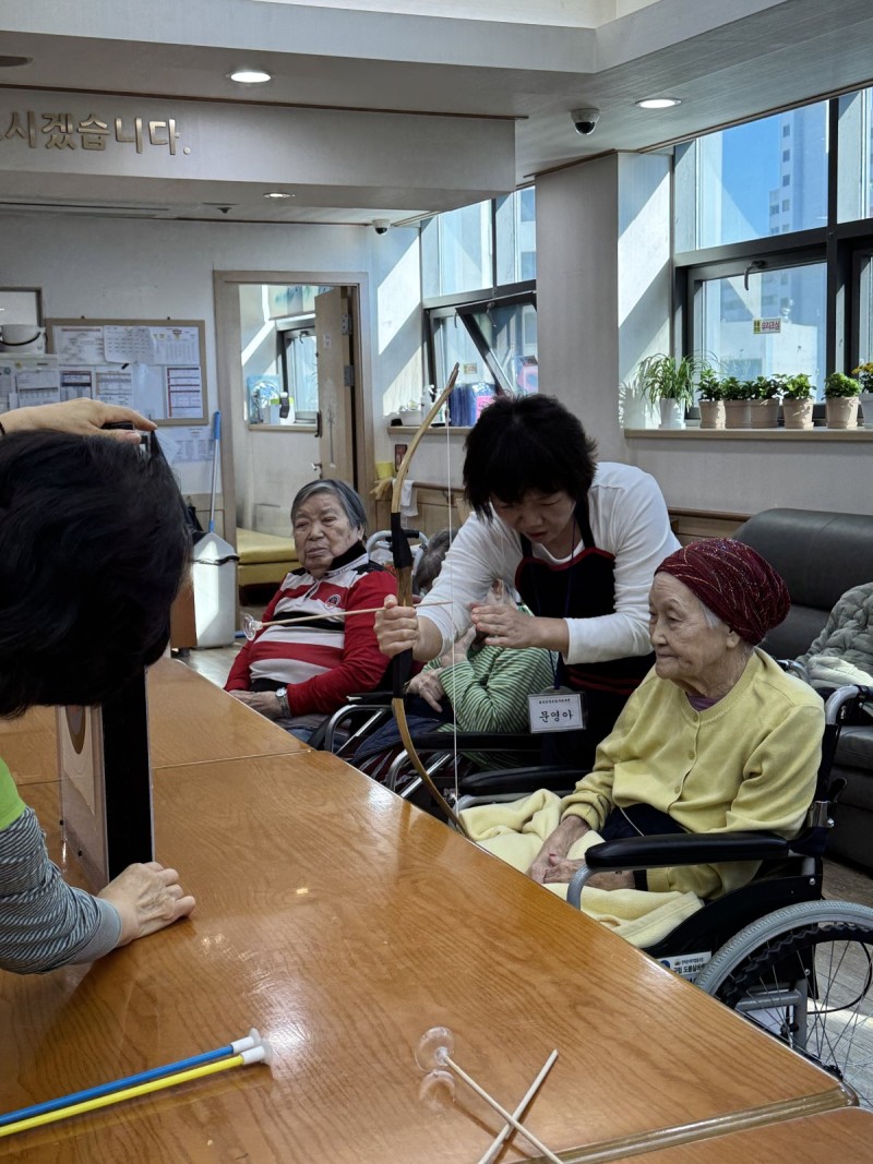 도봉실버센터 10월22일 생활운동 프로그램입니다.(전층) 사진 6