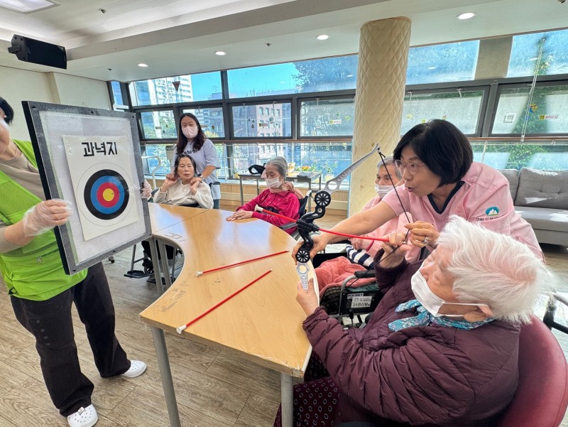 도봉실버센터 10월22일 생활운동 프로그램입니다.(전층) 사진 23
