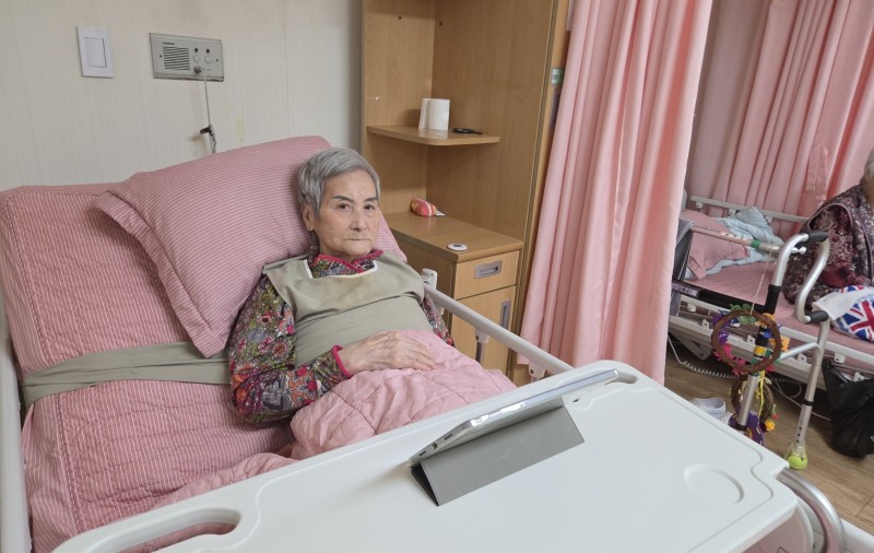 도봉실버센터 10월13일 영상 감상 프로그램입니다.(전층:같은 희귀병을 앓는 단짝 친구) 사진 1