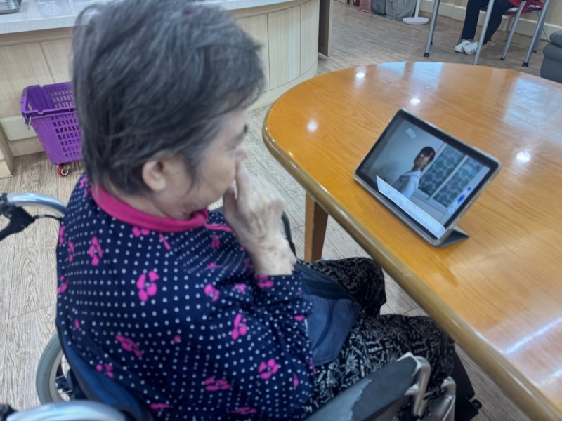 도봉실버센터 10월13일 영상 감상 프로그램입니다.(전층:같은 희귀병을 앓는 단짝 친구) 사진 29