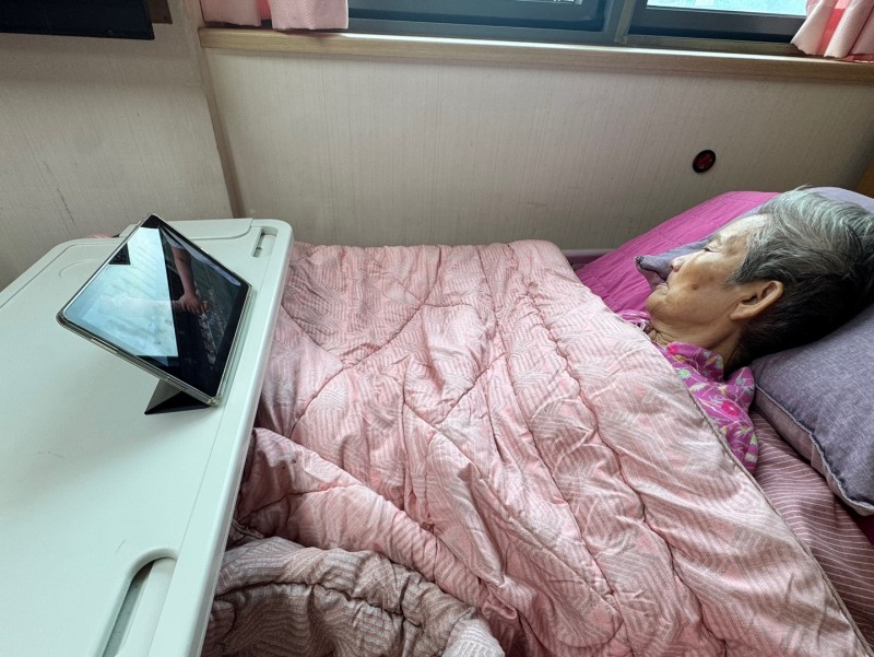 도봉실버센터 10월13일 영상 감상 프로그램입니다.(전층:같은 희귀병을 앓는 단짝 친구) 사진 37