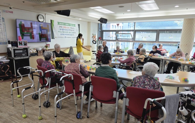 도봉실버센터 10월14일 인지교구 프로그램입니다.(전층) 사진 1