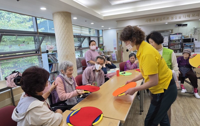 도봉실버센터 10월15일 생활운동 프로그램입니다.(전층) 사진 2