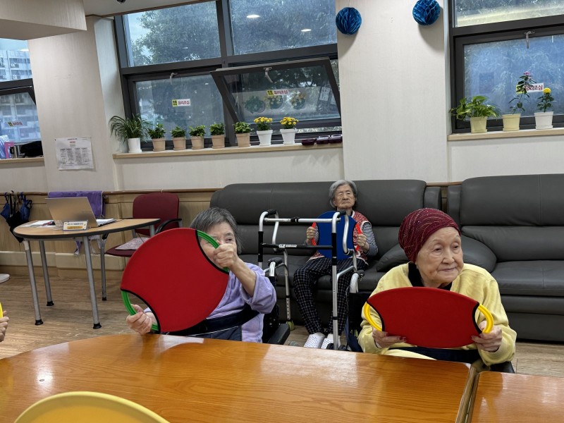 도봉실버센터 10월15일 생활운동 프로그램입니다.(전층) 사진 22