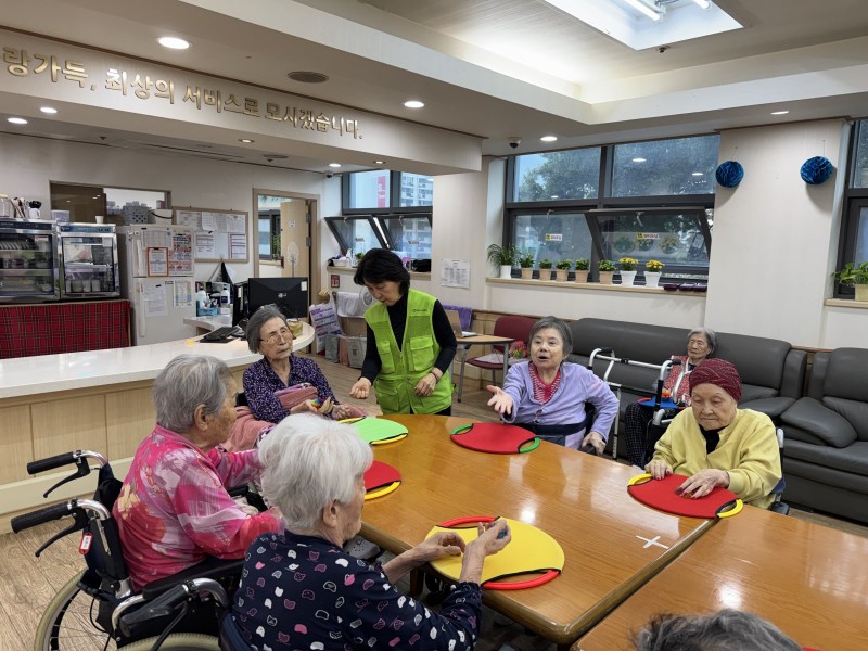 도봉실버센터 10월15일 생활운동 프로그램입니다.(전층) 사진 28