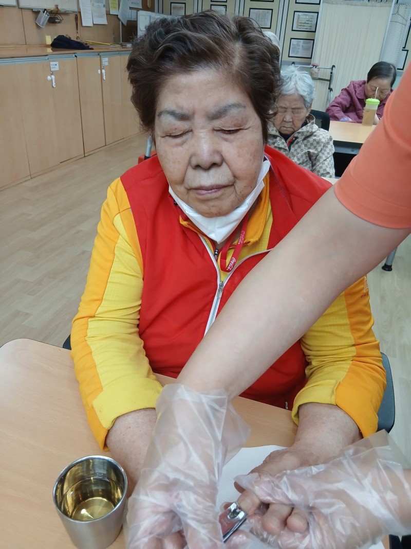 도봉실버센터 2026년 10월 손발톱관리 사진 6