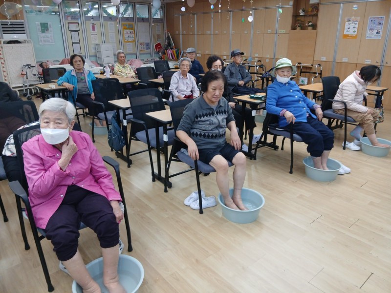 도봉실버센터 2026년 10월 족욕 사진 3